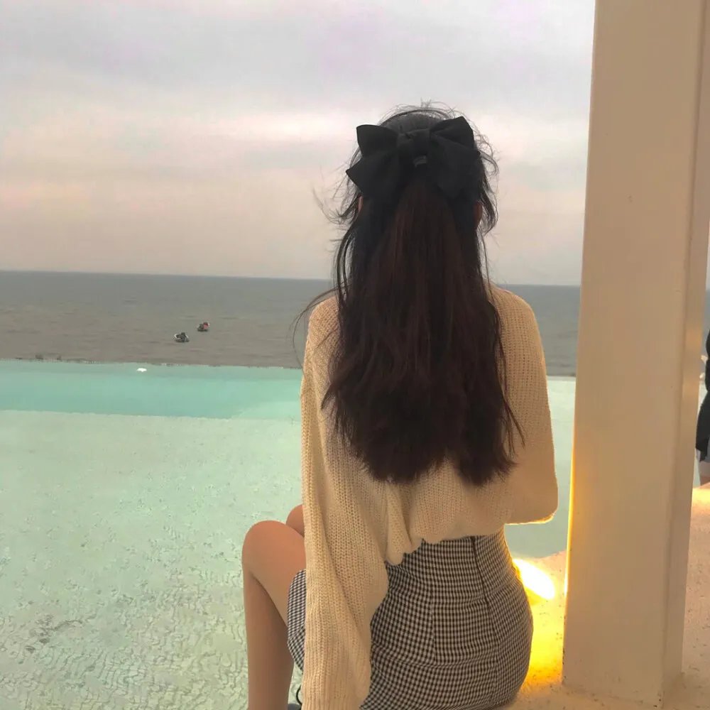 她的微笑和圈套
